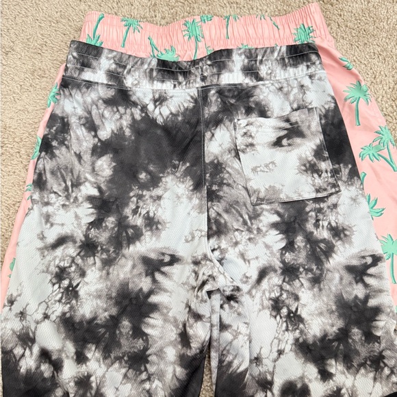 Abercrombie Kids Black and White Patterned Shorts - Picture 7 of 8